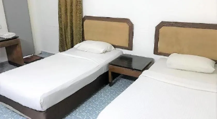 **  ג'והור בהרו Oyo 90645 Pelangi Baru Hotel מלזיה