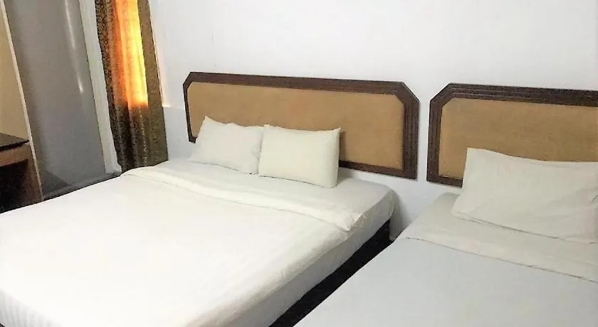 Oyo 90645 Pelangi Baru Hotel 조호르 바루
