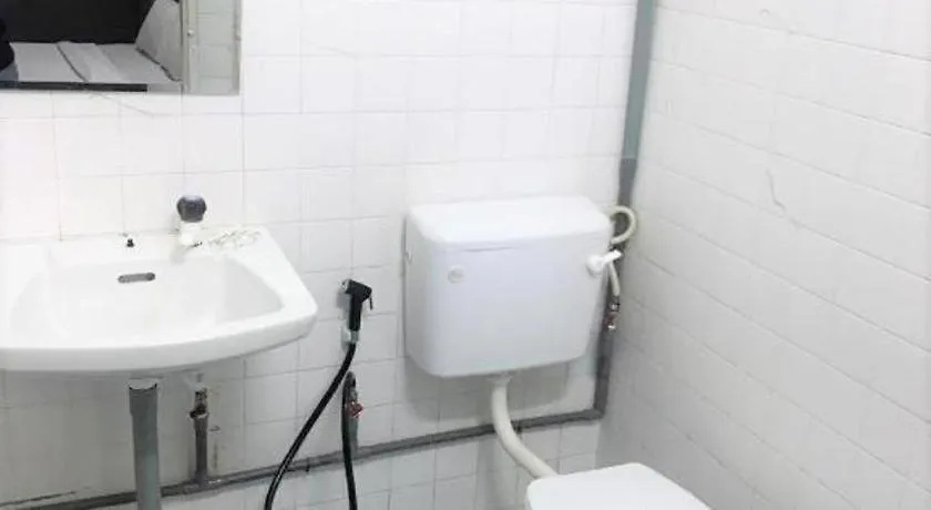 Oyo 90645 Pelangi Baru Hotel Johor Bahru